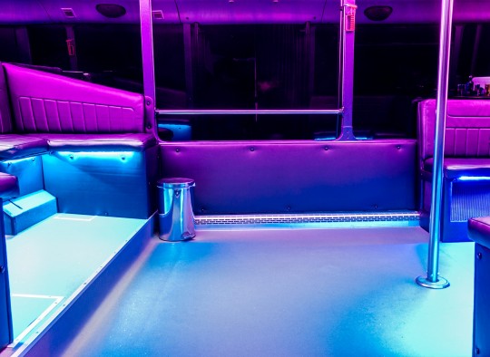 neoplan_partybusz_belso_kepek_8