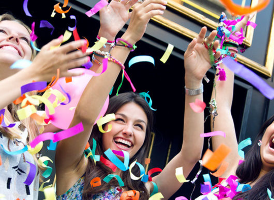 A legnagyobb és legmeglepőbb születésnapi ajándék ötlet és születésnapi party helyszín egyben, partybusz bérlés.